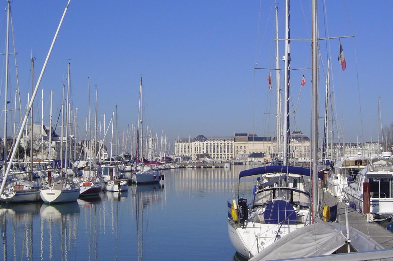 Sowell Hotels Le Beach Trouville-sur-Mer Exterior foto